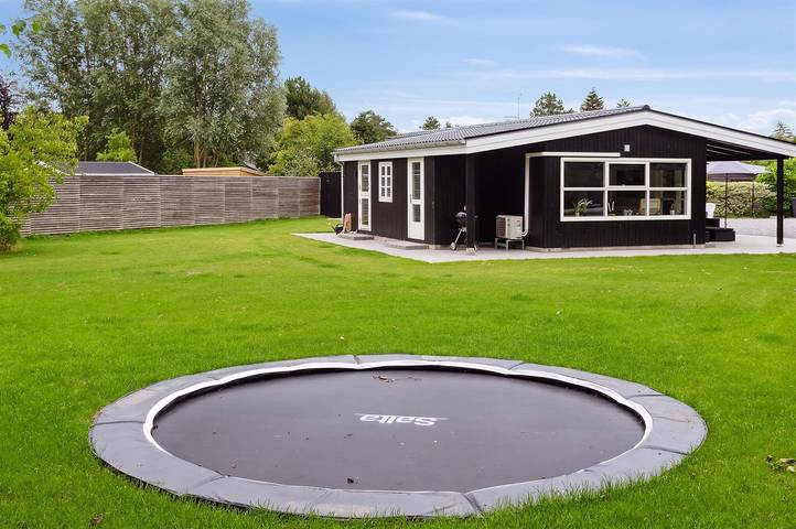 Pet friendly home in Idestrup with Wifi in Schwedische Ostsee
