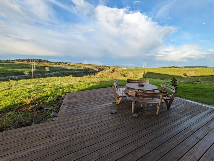 Location de vacances pour 8 personnes, avec Terrasse ainsi que Jardin et Vue à Les Vastres - 4