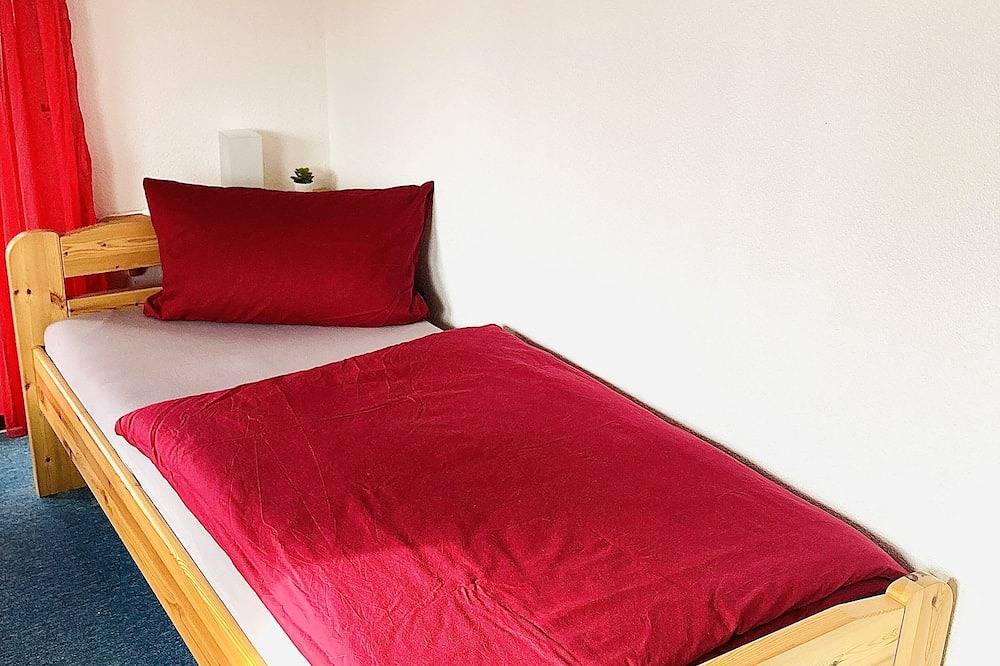 Ganze Wohnung, Ferienwohnung mit großem Balkon nähe Bodensee 97m ² in Ostrach, Nördlicher Bodensee region