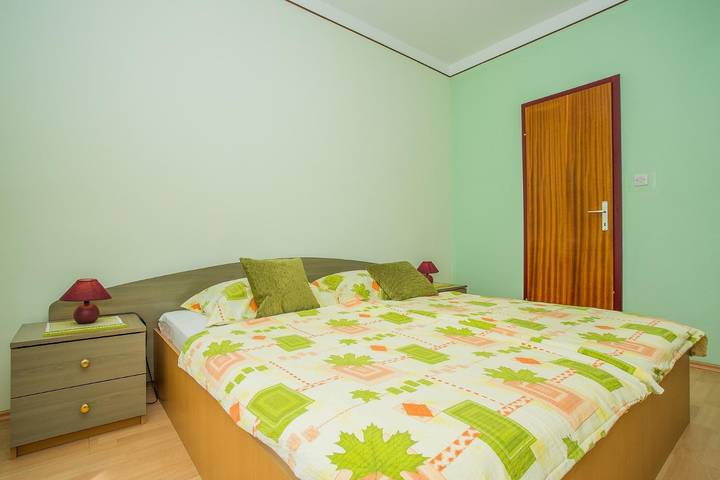 Ferienwohnung für 2 Personen, mit Balkon/Terrasse in Banjol - 4