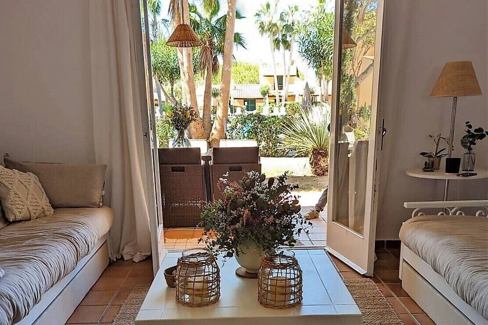 Ca Nura 48, Menorcan Village - Son Xoriguer, with pool 2 min from the beach in Son Xoriguer, Ciutadella