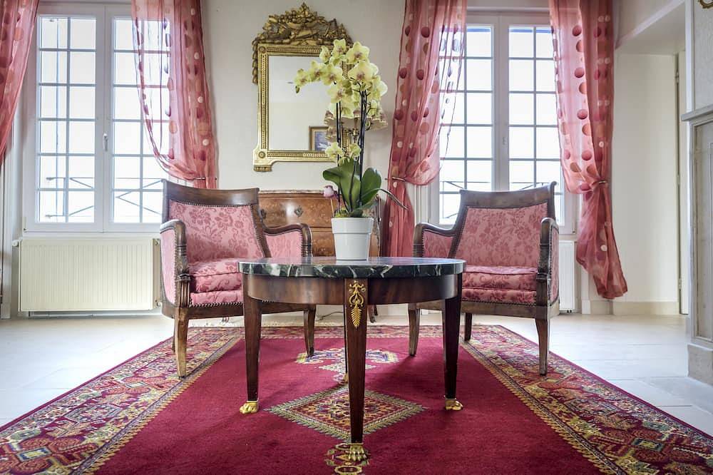Ganze Wohnung, Apartment-Traditionell-Ensuite mit Dusche-Meerblick in Luc-sur-Mer, Caen und Umgebung