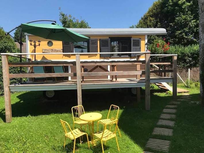 Camping pour 4 personnes, avec Terrasse ainsi que Jardin et Vue