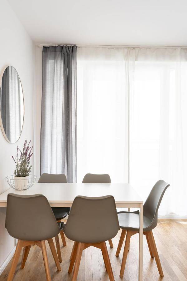 Ferienwohnung für 6 Personen, mit Ausblick und Balkon bei der Museumsinsel Berlin - 2