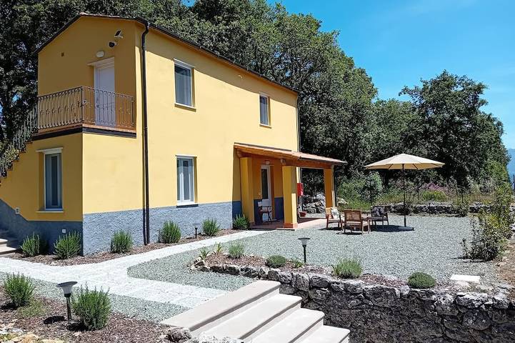 Ferienhaus für 2 Personen, mit Whirlpool und Sauna sowie Garten und Balkon in Lerici - 2