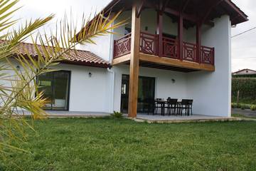 Gîte pour 6 personnes, avec jardin et balcon à Irouléguy
