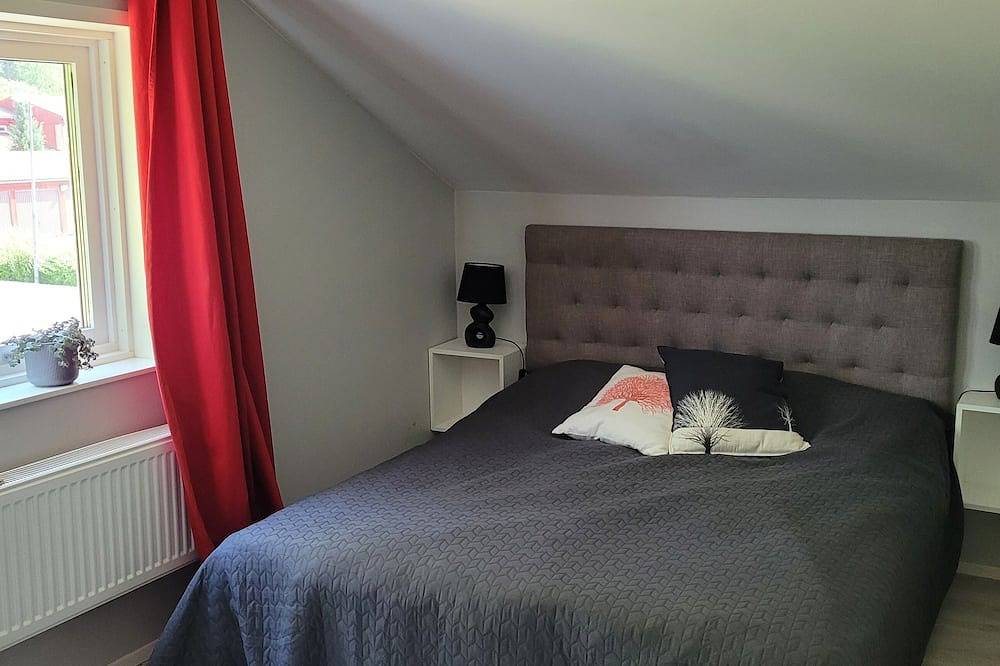 Cheerful 4-bedroom villa with a big cozy garden in Schwedische Ostsee