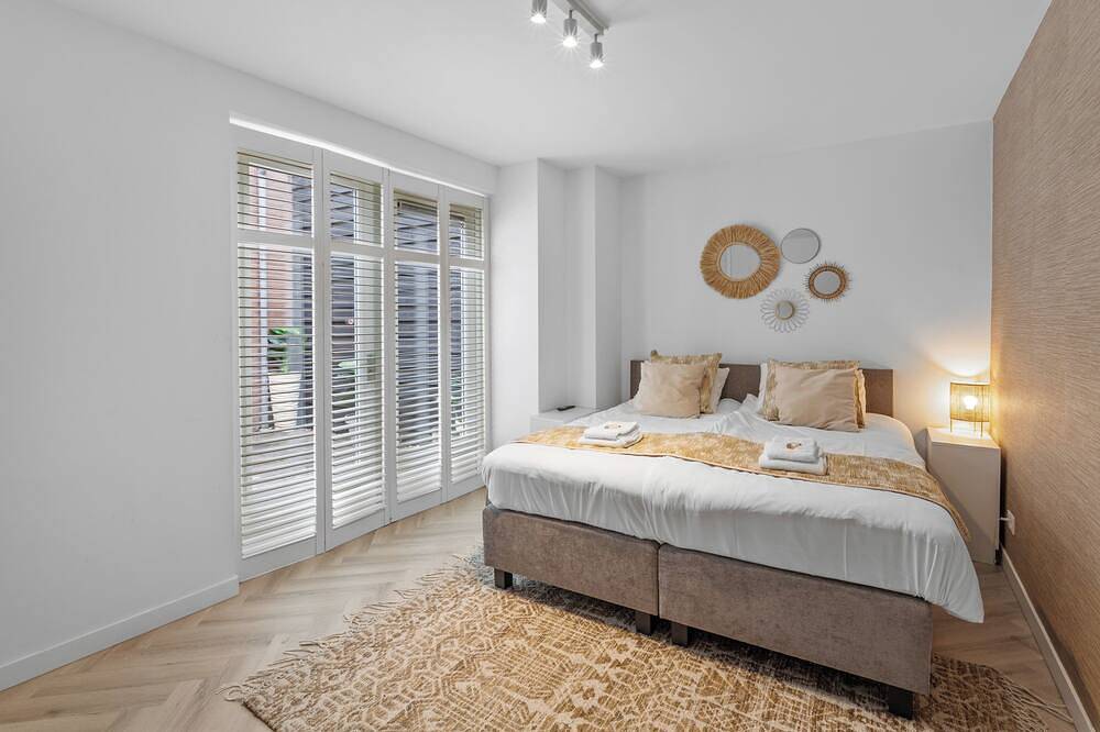 Ganze Wohnung, Luxus-Apartment in Roosendaal – ideal für Geschäftsreisen oder entspannte Aufenthalte. Zentral gelegen nahe Centrum Roosendaal mit Shopping, Restaurants und einfacher Erreichbarkeit. in Roosendaal, Nordbrabant