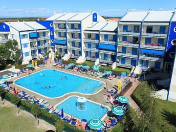 Ferienwohnung für 5 Personen, mit Balkon und Pool, mit Haustier in Porto Santa Margherita