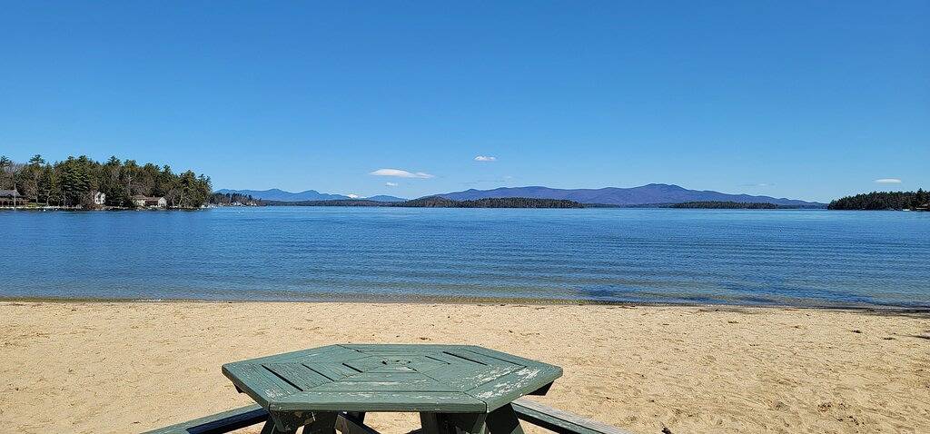 Ganze Wohnung, 1 Bedroom Lake Winnipesaukee Condo in Gilford, Lake Winnipesaukee