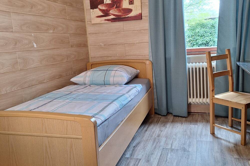 Unterkunft für Großfamilien, Gruppen und Monteure mit sehr guter Infrastruktur in Bremerhaven, Südliches Cuxland