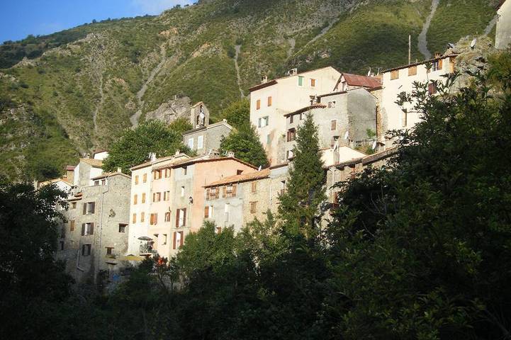 Gîte pour 3 personnes à Pierlas