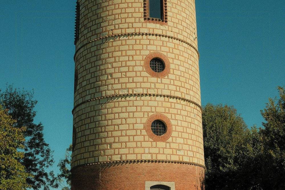 Torre storica con vista sul Monferrato in Rosignano Monferrato, Provincia d'Alessandria