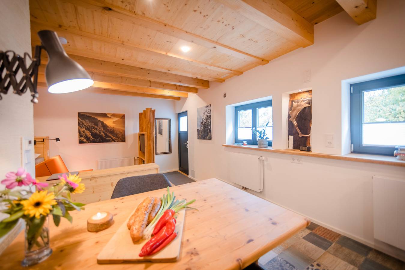 Ganze Wohnung, Ferienwohnung 'Biwak' mit privater Terrasse, Gemeinschaftsgarten und Wi-Fi in Inzigkofen, Region Bodensee-Oberschwaben