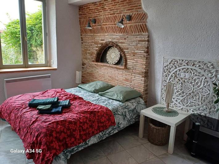 Gîte pour 2 personnes, avec jardin ainsi que vue et terrasse, animaux acceptés à Faverolles-sur-Cher - 2