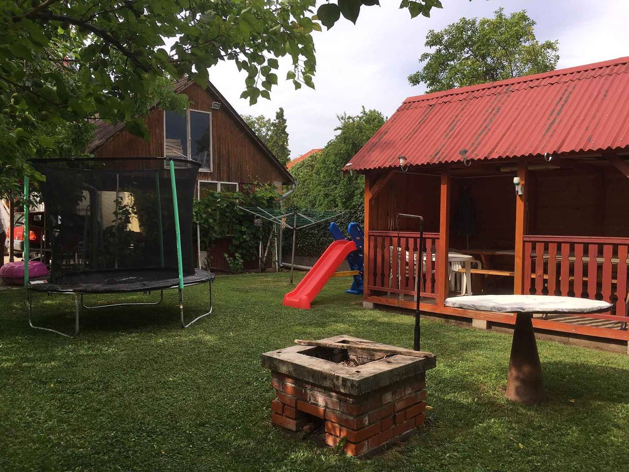 Ganze Ferienwohnung, Ferienwohnung mit 5 Balkons und Gartenpavillon  in Siofok, Siófok und Umgebung