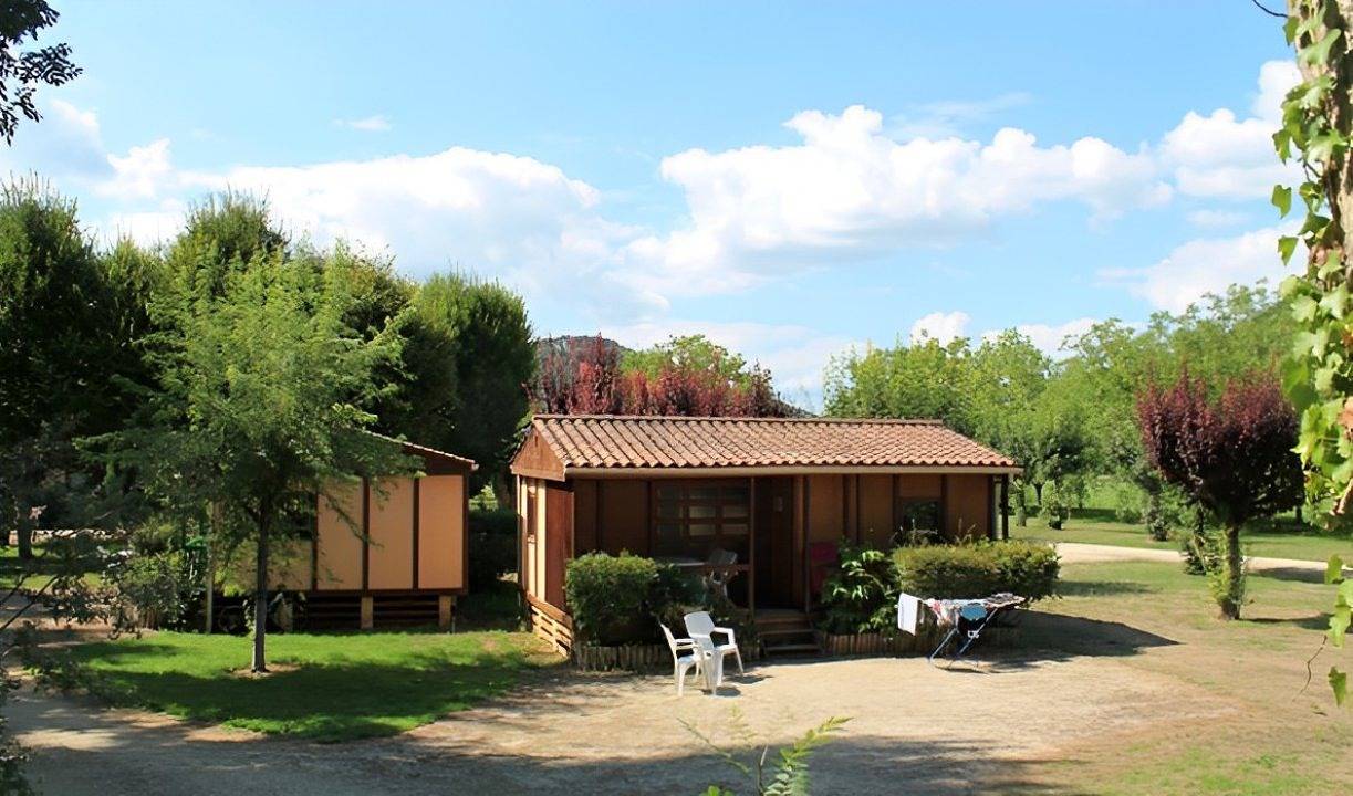 Chalets en bois au cœur du Périgord noir in Saint-Cybranet, Périgord Noir