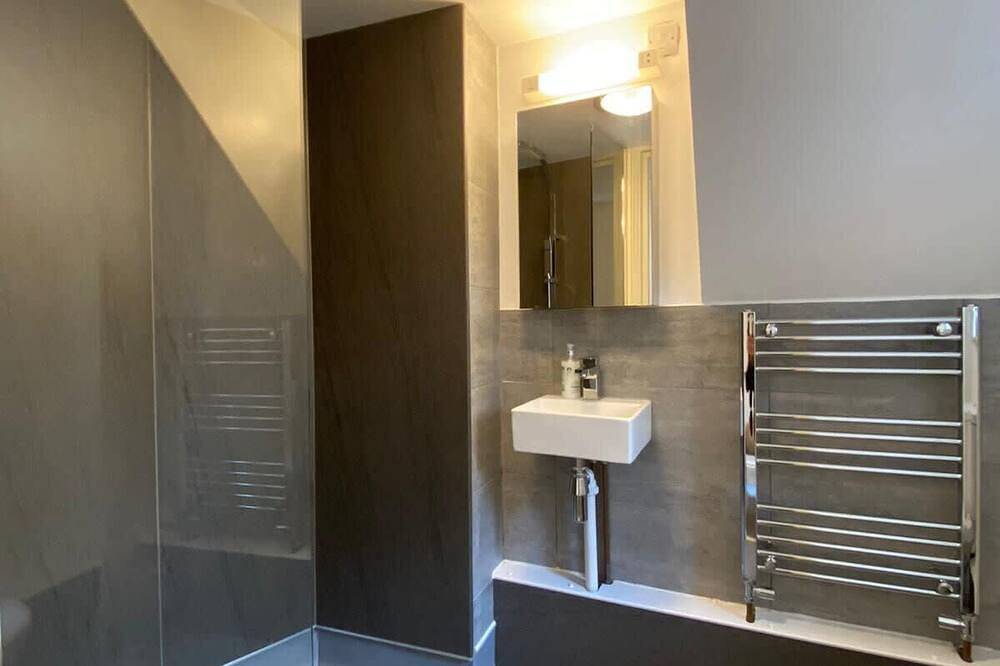 Ganze Wohnung, Spacious Grade Ii Listed Flint Cottage Sleeps 2 in Norwich, Norfolk
