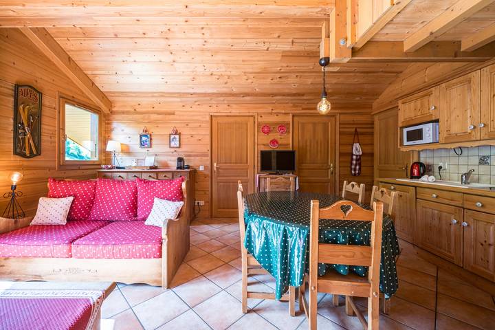 Ganze Wohnung, Ferienwohnung für 8 Personen mit Balkon in Chinaillon, Le Grand-Bornand