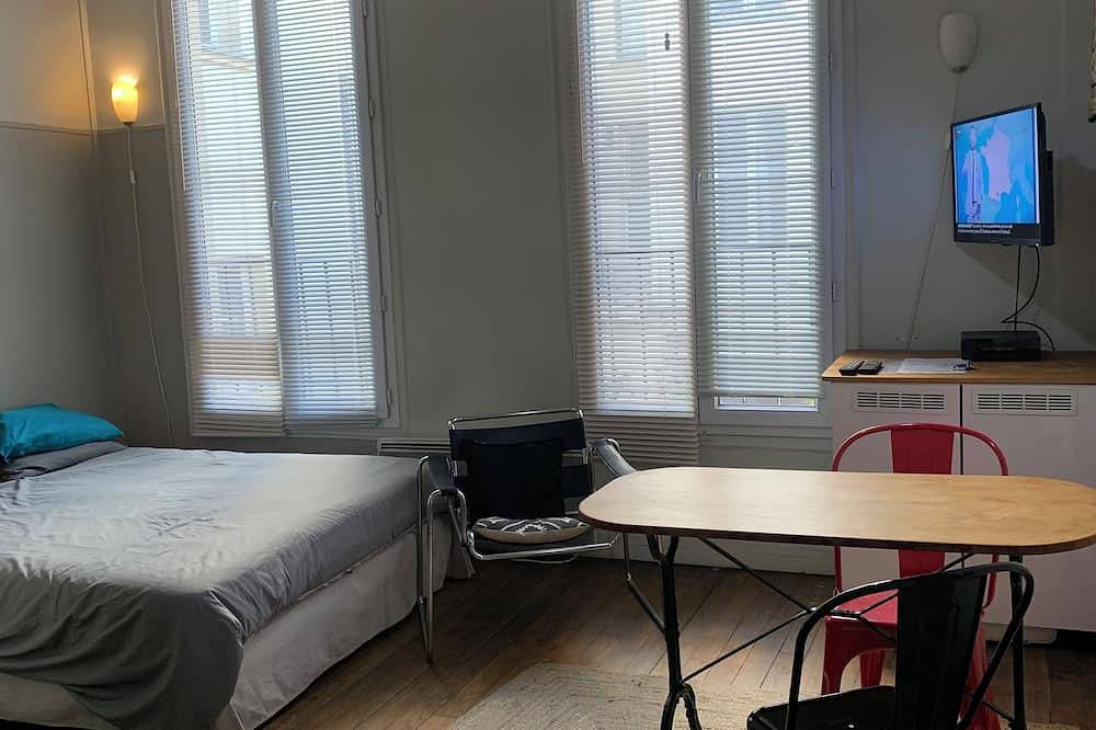 Ganze Wohnung, Großes Studio in \"Le Marais\" - nah an alles! in 3e Arrondissement, Paris