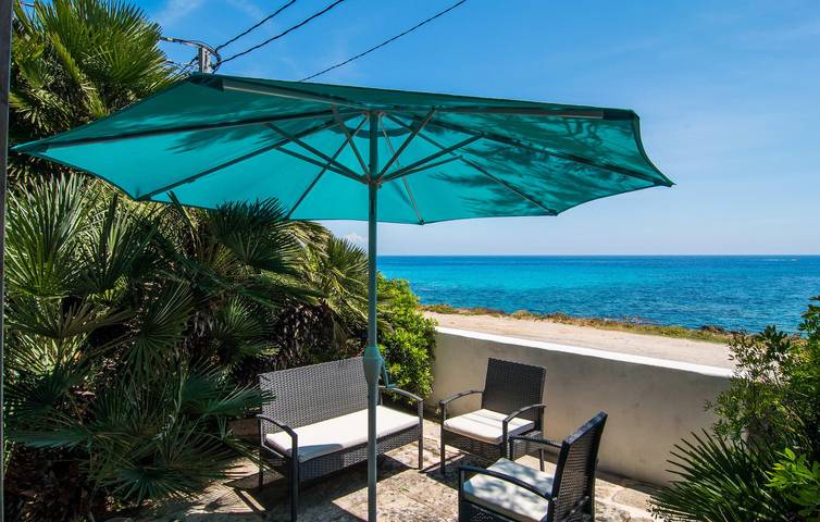 Apartment mit Meerblick, Pool, Terrasse und AC - 900m zum Strand in Es Carregador, Capdepera