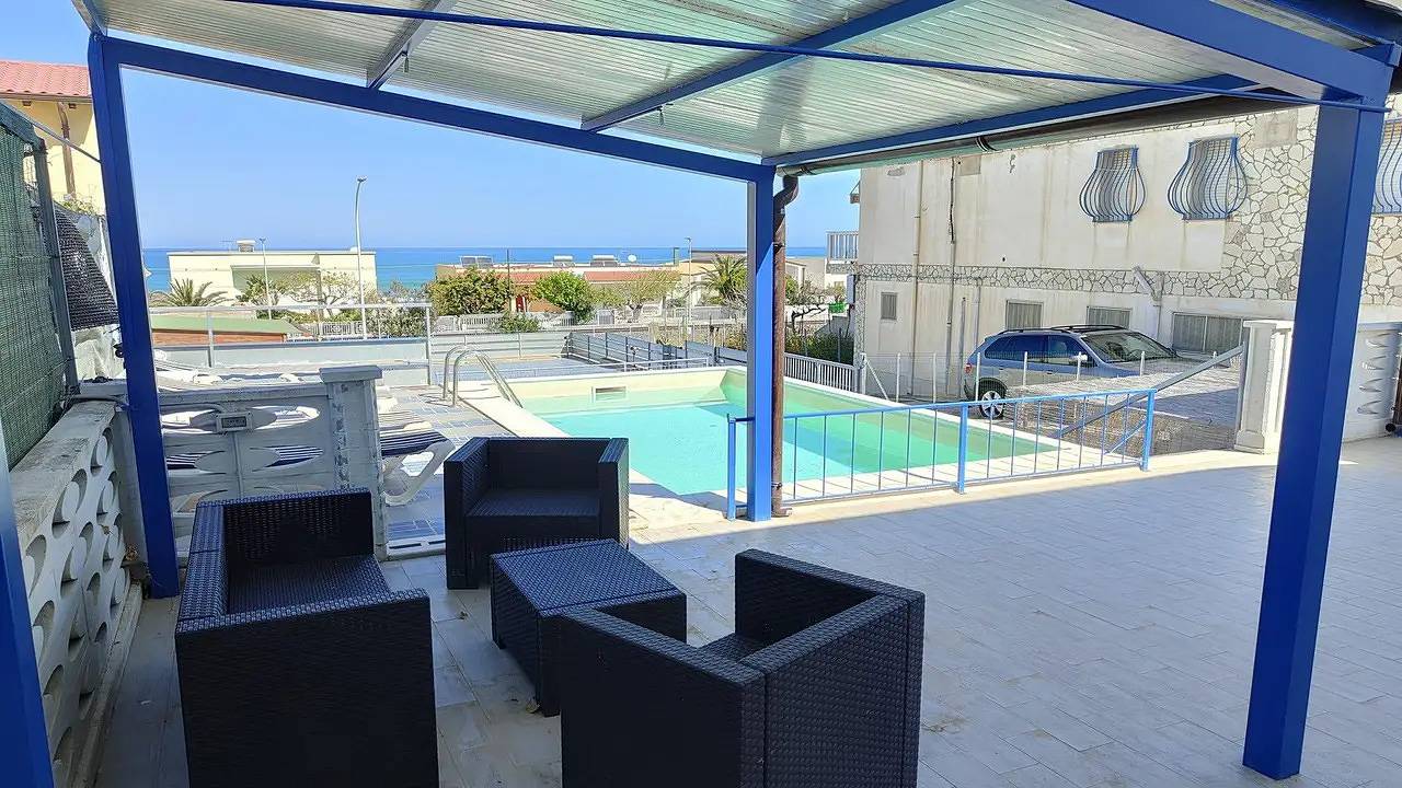 Chalet para 6 personas con terraza in Alcamo Marina, Alcamo