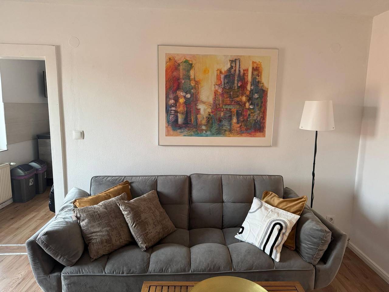 Ganze Wohnung, Charmantes Appartement Florian mit 3 Schlafzimmern in Bernburg in Bernburg, Region Salzlandkreis