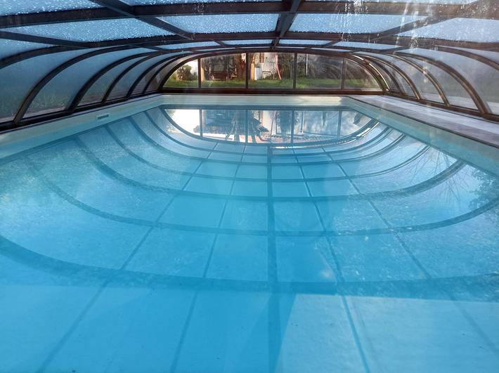 Gîte pour 6 personnes, avec terrasse ainsi que piscine et jardin - 1