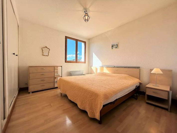 Gîte pour 2 personnes, avec vue et terrasse à Gréoux-les-Bains - 3