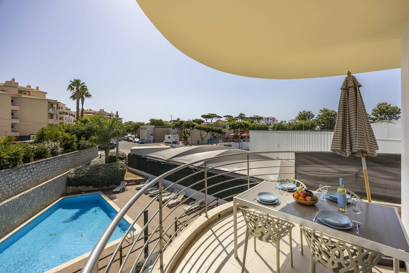 Apartamento inteiro, Casa A - 2-bedroom apartment in Olhos de Água in Albufeira, Distrito de Faro