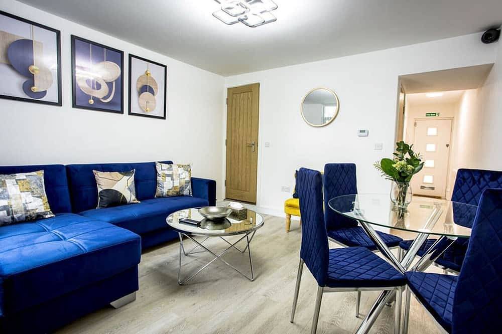 Modern & Exclusive home away from home in Stoke-on-Trent, Midlands