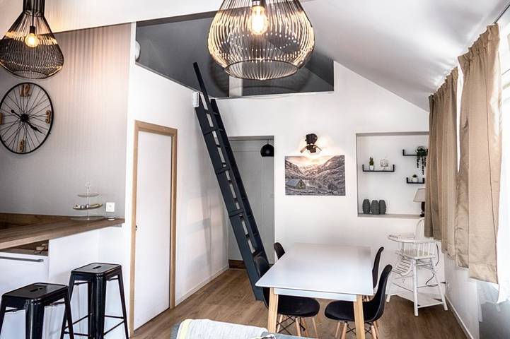 Gîte pour 6 personnes, avec piscine ainsi que jardin et terrasse à Bagnères-de-Bigorre - 2