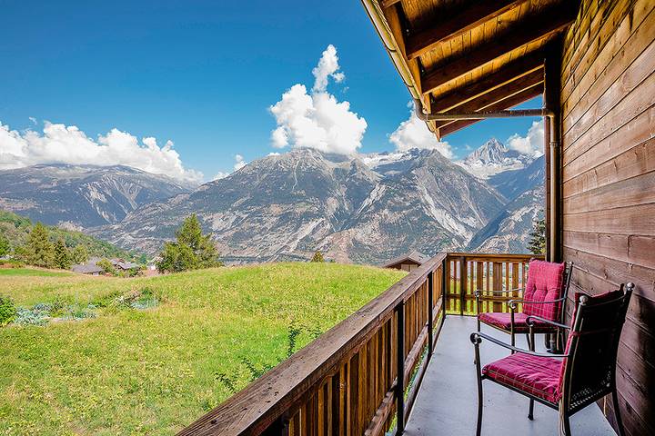 Ferienhaus für 6 Personen, mit Balkon und Terrasse sowie Sauna und Ausblick im Wallis - 2