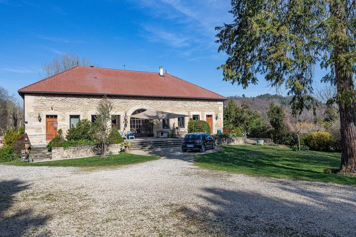 Gîte pour 4 personnes, avec Balcon et Jardin