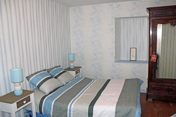 Location de vacances pour 8 personnes, avec jardin à Plouigneau - 2