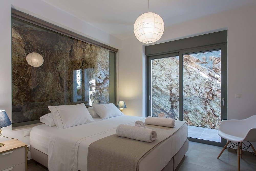 Villa Starlett, luxuriöse Villa direkt am Meer mit privatem Pool in der Nähe von Nafplio in Xiropigado, Kynouria