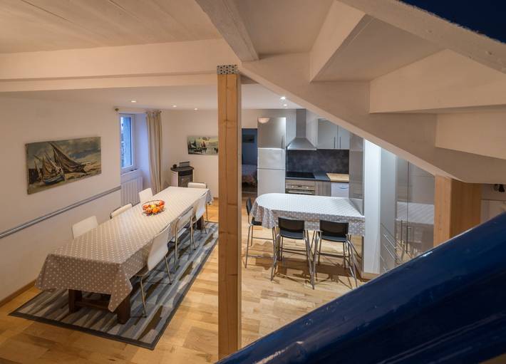 Gîte pour 10 personnes, avec terrasse et jardin