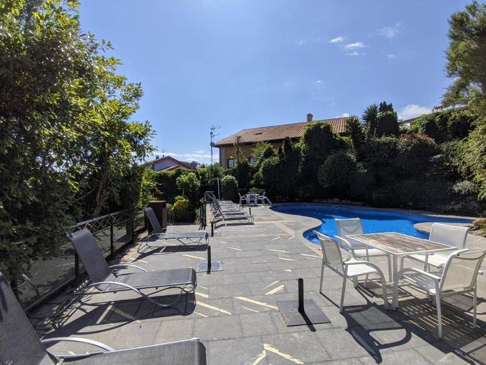 Apartamento de vacaciones para 4 personas, con vistas además de piscina y jardín en Asturias - 4