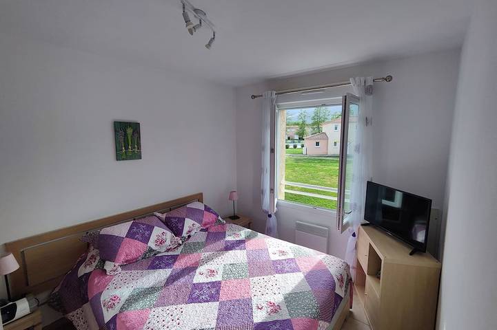 Gîte pour 6 personnes, avec balcon ainsi que jardin et jacuzzi dans Plage Venga Di L Oru Santa Maria Poggio - 3