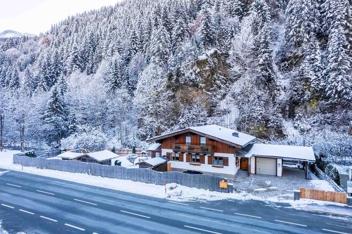 Ferienhaus für 8 Personen, mit Balkon und Garten, kinderfreundlich in Viehhofen