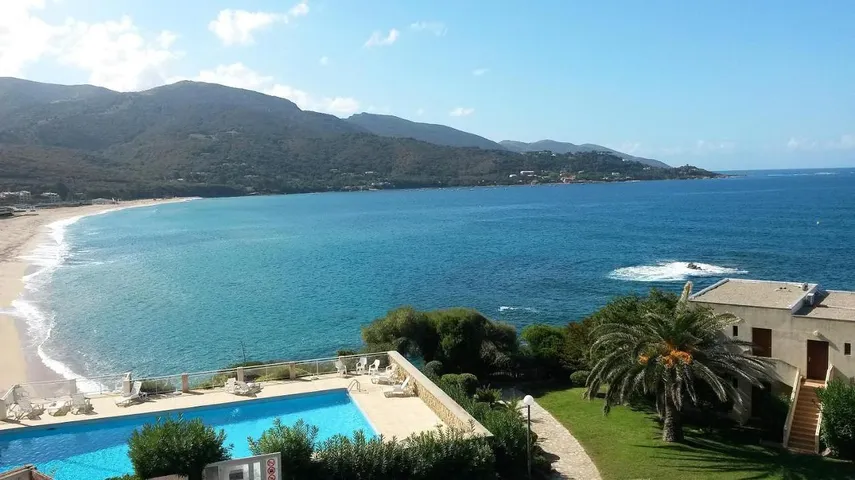 Apartamento de vacaciones para 3 personas, con vistas además de terraza y piscina - 1
