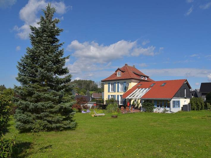 Ferienhaus für 8 Personen, mit Garten in Föritztal