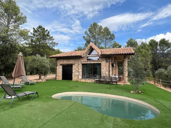Apartamento para 8 personas, con Terraza y Jardín además de Piscina y Vistas en Villaverde de Guadalimar
