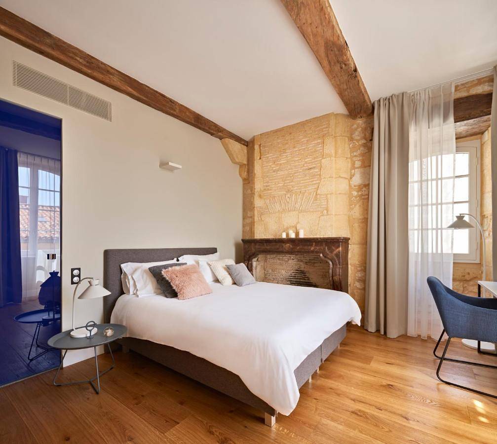 Deluxe Double Room in Monpazier, Périgord Pourpre