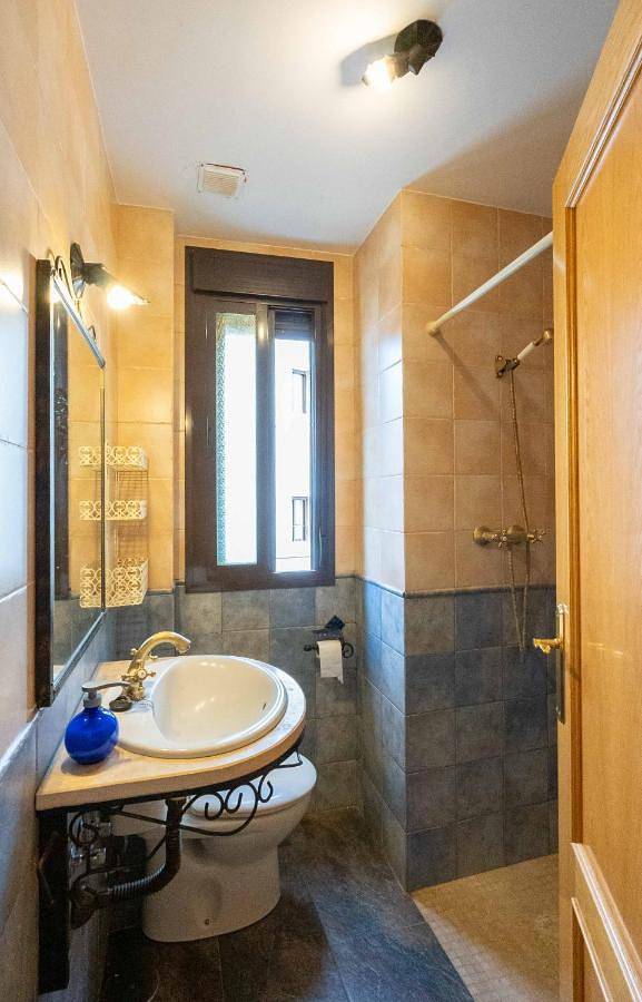 Casa rural para 4 personas, con piscina además de vistas y jardín, Se admiten mascotas en Sierra de Huelva - 3