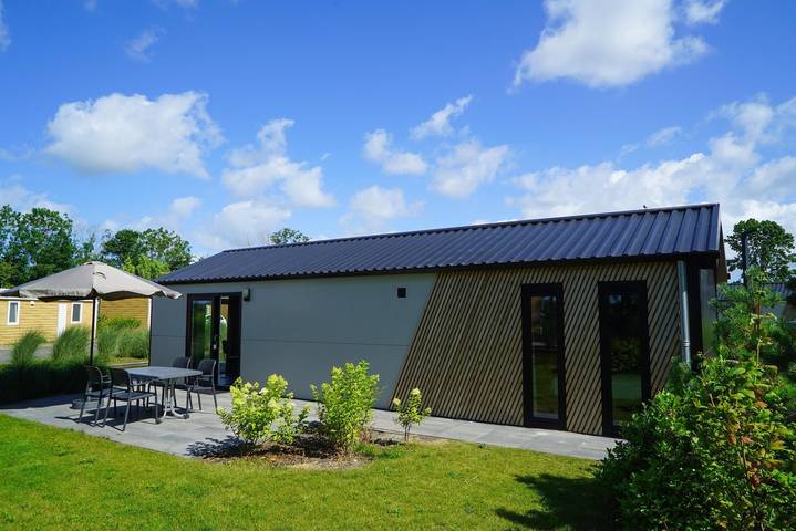 Chalet voor 4 personen, met tuin aan het Veluwemeer
