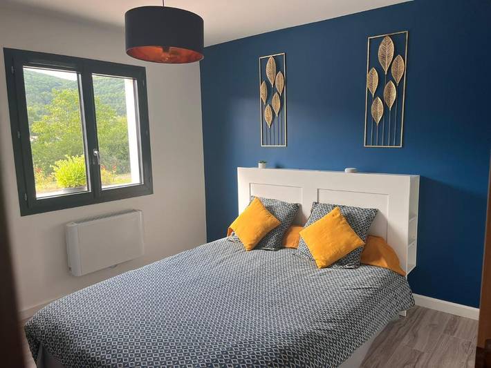 Gîte pour 2 personnes, avec Terrasse et Vue dans Saint-Victor-sur-Ouche