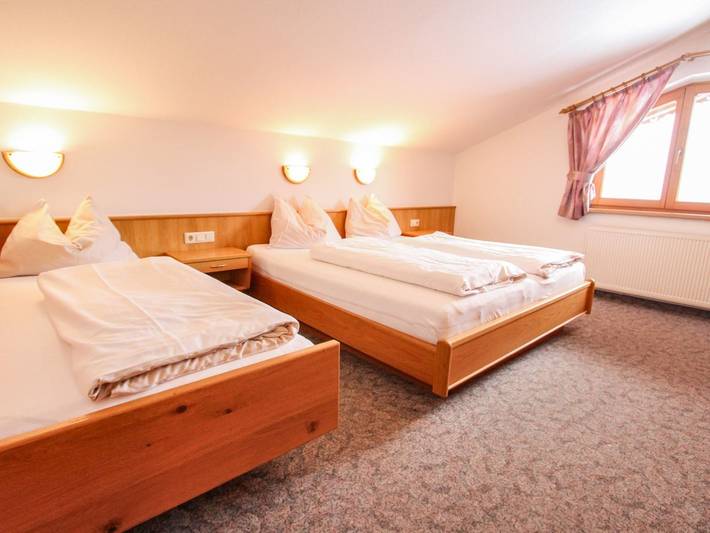 Ferienwohnung für 4 Personen, mit Balkon und Garten in Königsleiten - 3