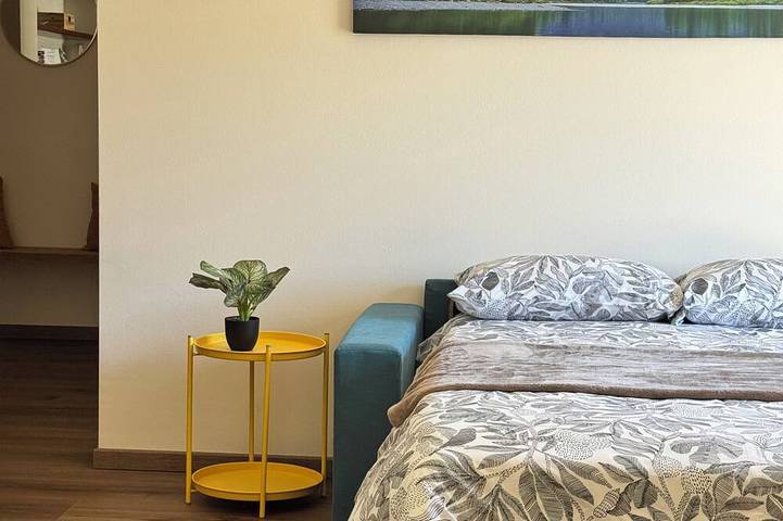 Appartamento intero, Casa vacanze Alpenblick, la più vicina al Bernina Express in Tirano (borgo), Tirano