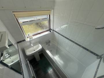 Holiday Rental for 5 People in Leighton-Linslade, Central Bedfordshire, Photo 4
